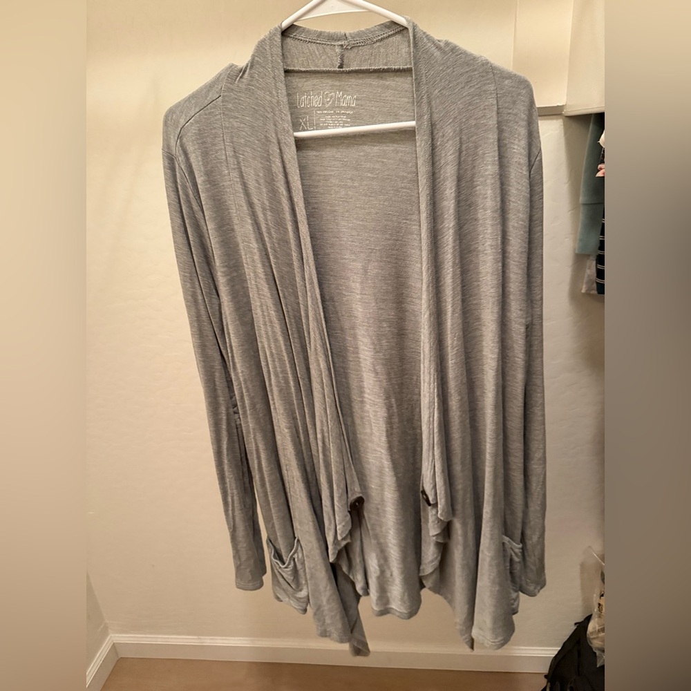 Latched Mama Lightweight Draped Open Cardigan in Light Gray